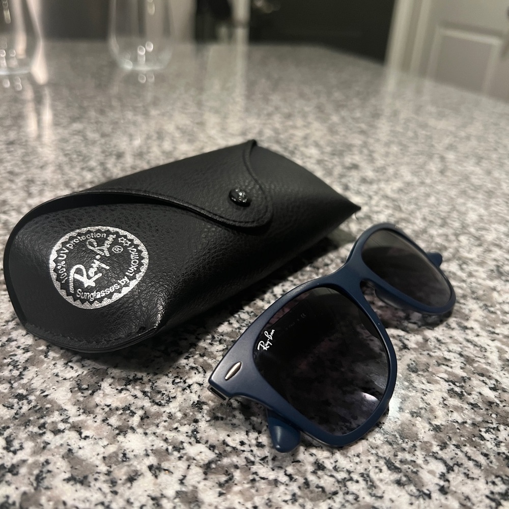 Womens Ray Ban wayfarer sunglasses